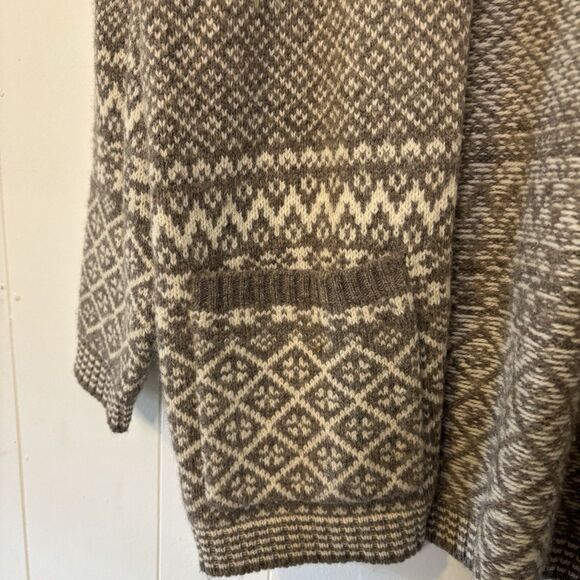 Talbots Small Nordic Fair Isle 100% Wool Button Down Cardigan/Sweater Beige/Tan - Picture 3 of 12